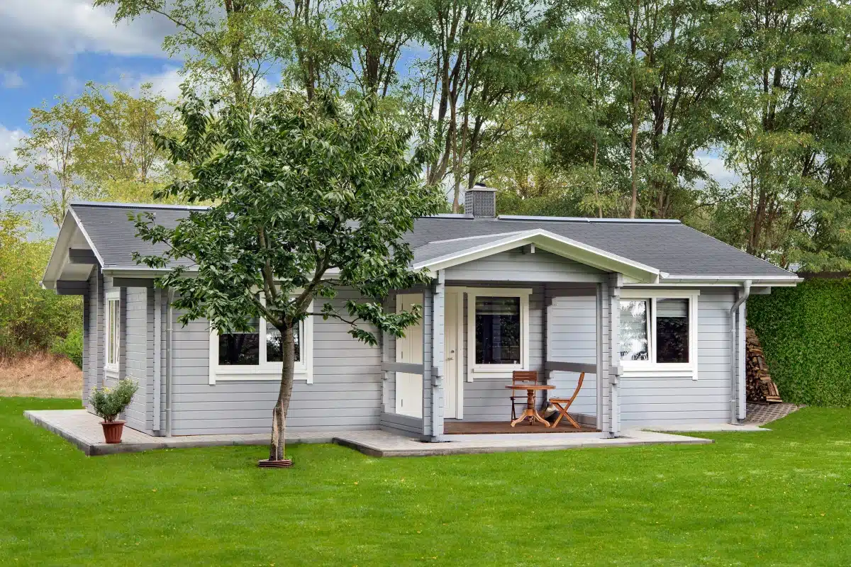 Blokhut – Tuinhuis Finn | 92 mm | vuren onbehandeld