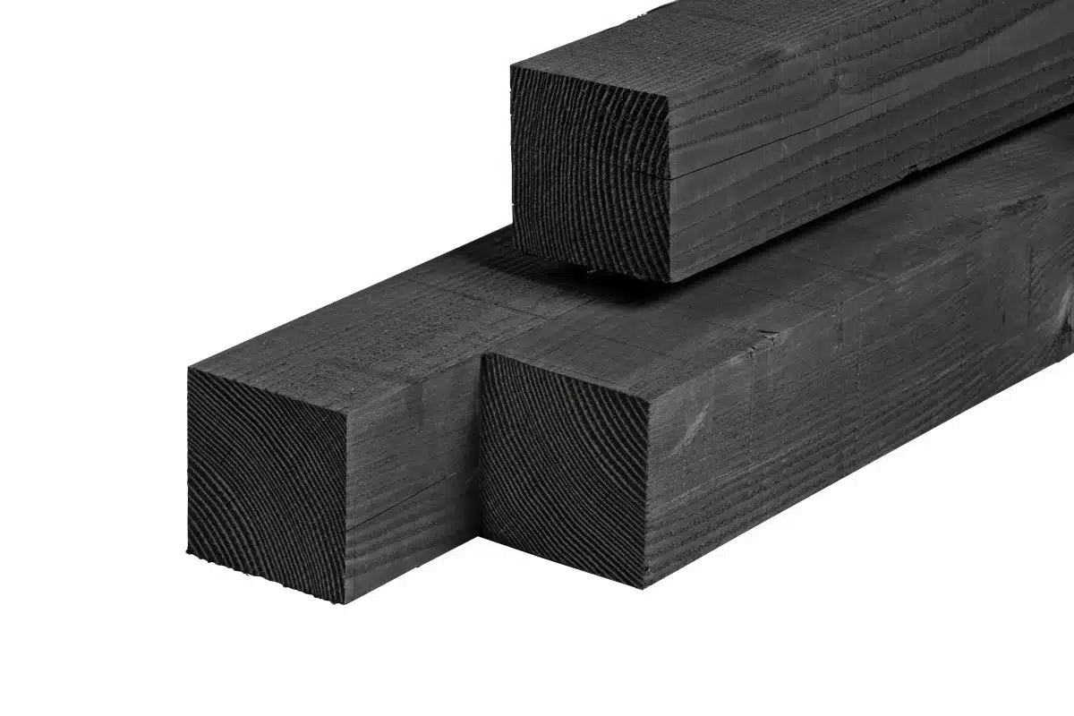 Douglas paal, zwart geïmpregneerd, ongedroogd, fijn bezaagd 15,0 x 15,0 x 600 cm