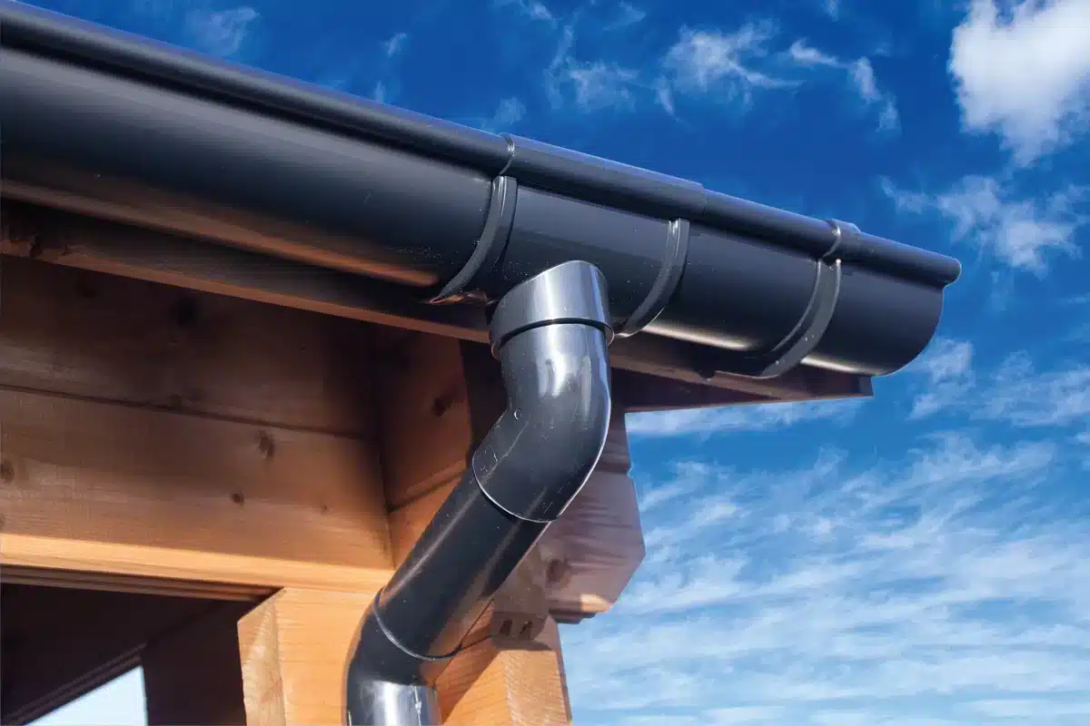 Extra uitloopset 2 zijden 100 mm mastgootset zwart